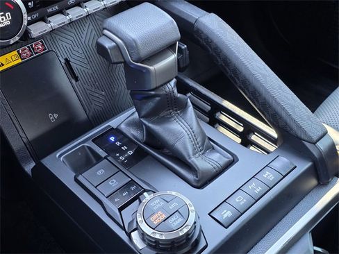 Used 2025 Toyota 4Runner Trailhunter image 17