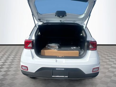 New 2026 Hyundai Venue SE FWD image 23