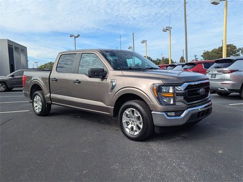 Used 2023 Ford F150 XLT image 4