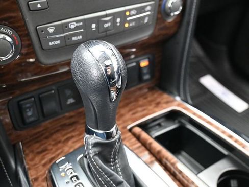 Used 2020 Nissan Armada SL w/ Premium Package image 24