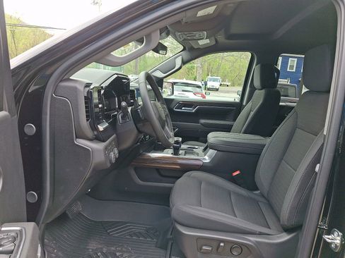 New 2026 Chevrolet Silverado 1500 RST w/ Convenience Package II AWD/4WD image 13