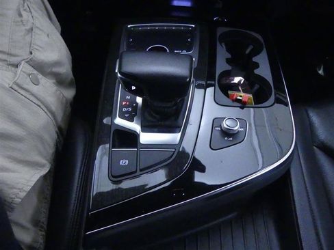 Used 2019 Audi Q7 3.0T Premium w/ Convenience Package image 15