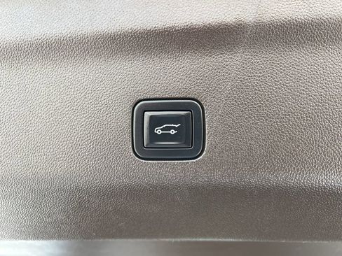 Used 2022 Chevrolet Tahoe Z71 AWD/4WD image 59