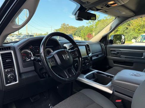 Used 2016 RAM 2500 Big Horn w/ Black Appearance Group image 32