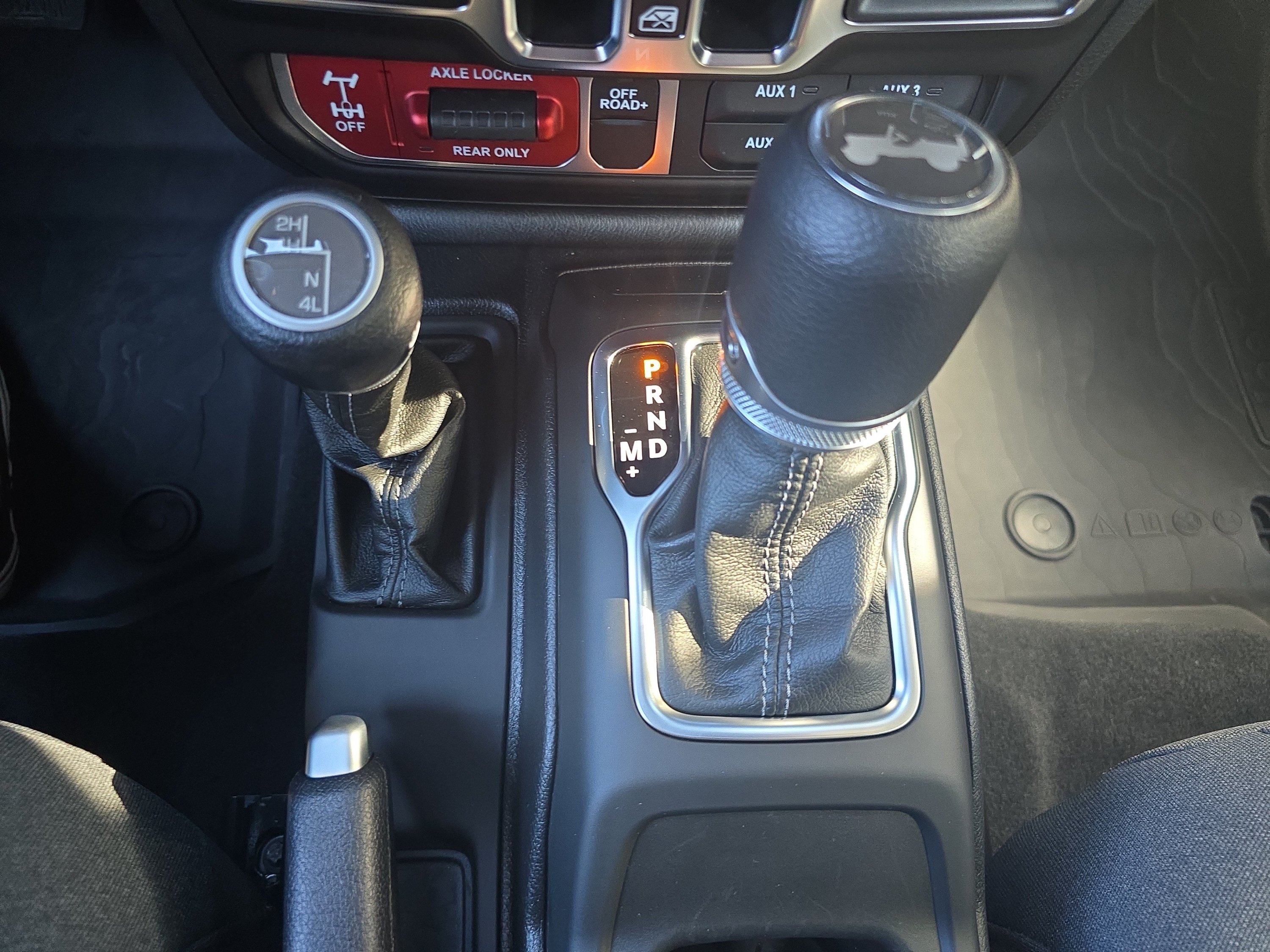 Used 2025 Jeep Wrangler Unlimited Sport AWD/4WD image 38