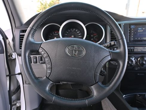 Used 2006 Toyota 4Runner Sport AWD/4WD image 22