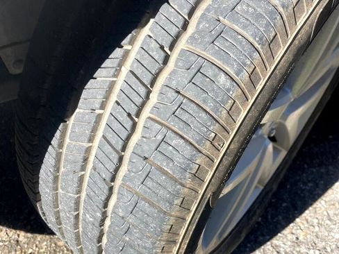 Used 2012 Ford Fusion SEL image 17