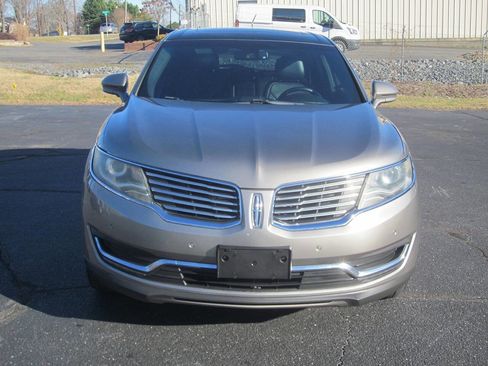 Used 2016 Lincoln MKX Reserve w/ Technology Package image 3