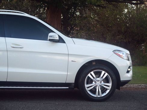 Used 2012 Mercedes-Benz ML 350 4MATIC image 31