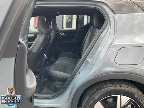 Used 2022 Volvo XC40 P8 Recharge Plus AWD/4WD image 29