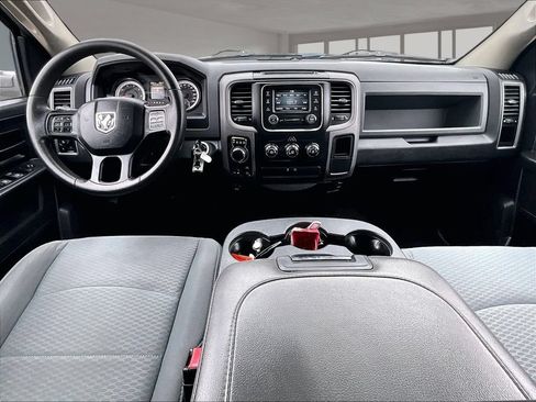 Used 2015 RAM 1500 Express AWD/4WD image 17
