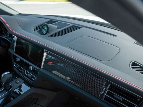 Used 2024 Porsche Macan GTS image 51