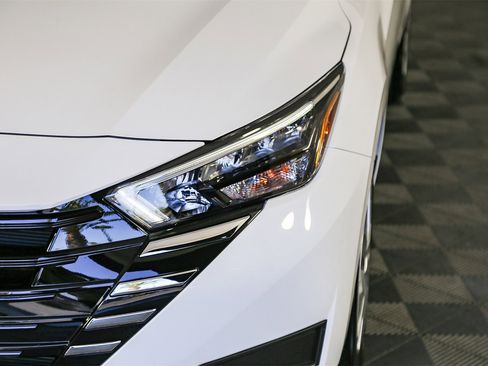 New 2025 Nissan Versa S w/ Trunk Package image 4