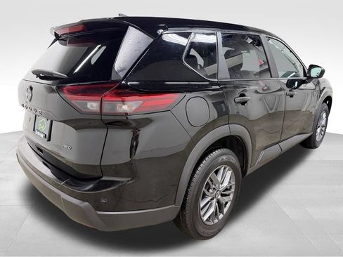 Used 2024 Nissan Rogue S AWD/4WD image 10