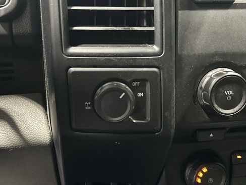 Used 2016 Ford F150 XL w/ Equipment Group 101A Mid RWD image 27