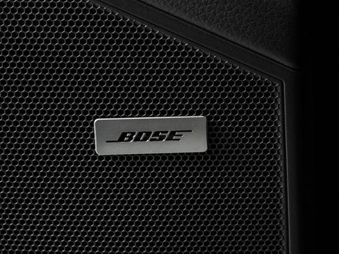 Certified 2024 Porsche Cayenne AWD/4WD image 7