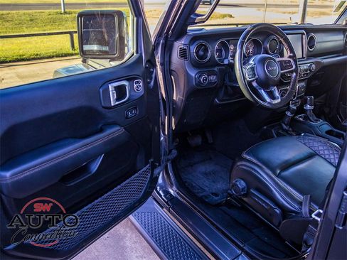 Used 2021 Jeep Gladiator Overland image 26