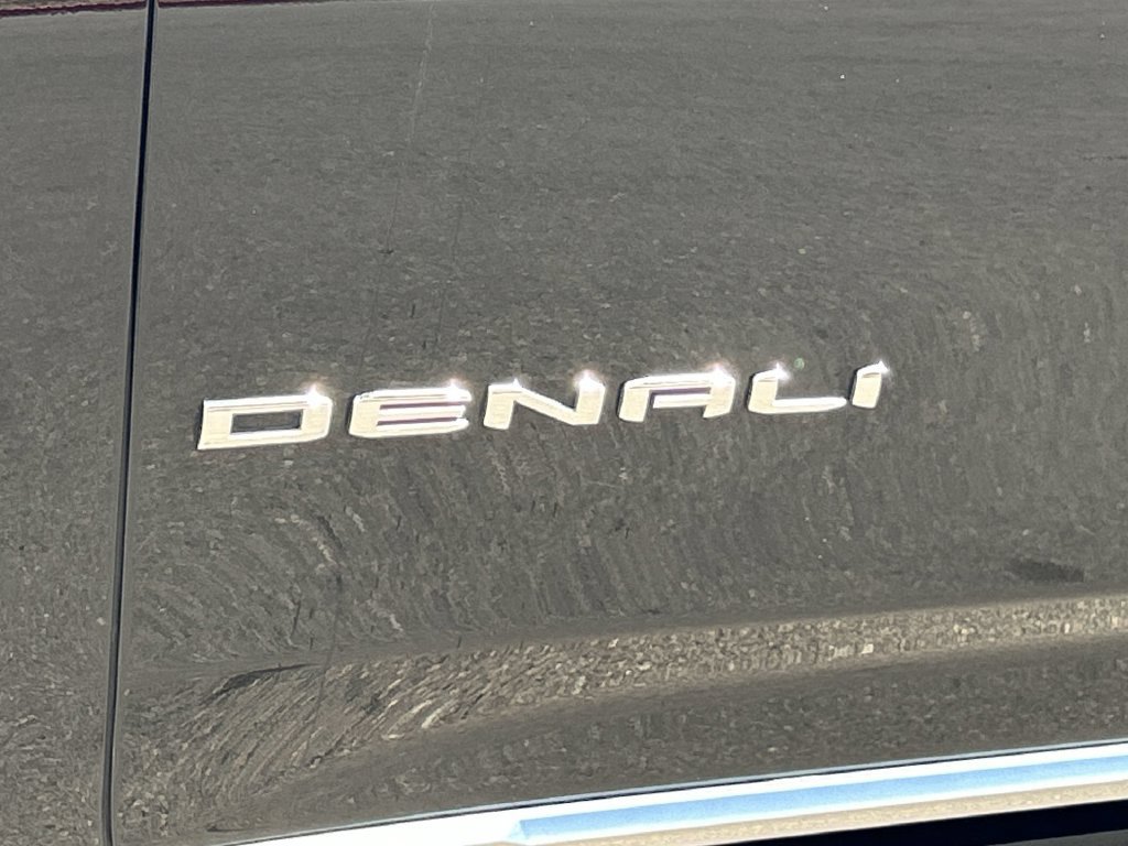 Used 2023 GMC Yukon XL Denali w/ LPO, Floor Liner Package AWD/4WD image 33