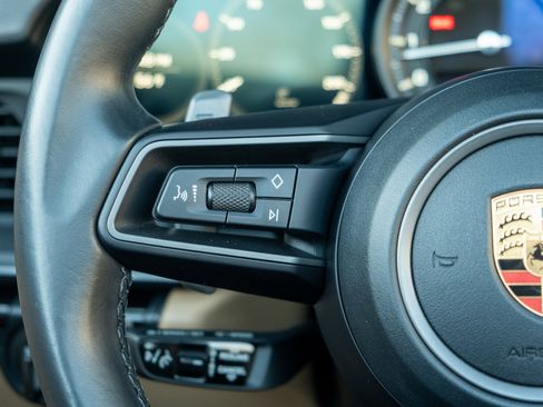 Certified 2021 Porsche 911 Carrera image 25