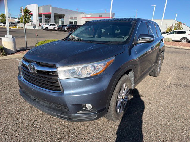 Used 2015 Toyota Highlander Plus AWD/4WD image 1