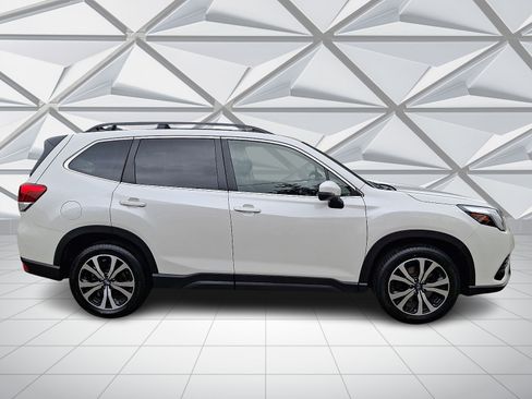 Used 2024 Subaru Forester Limited AWD/4WD image 12