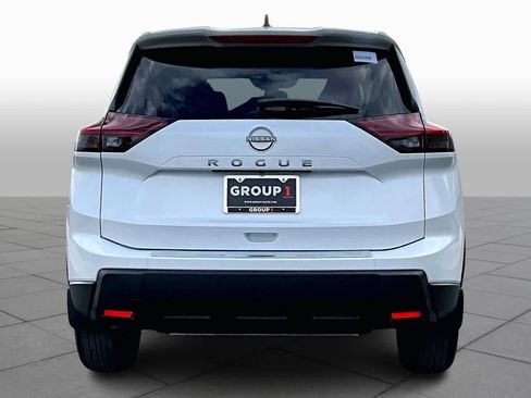New 2026 Nissan Rogue SV image 4