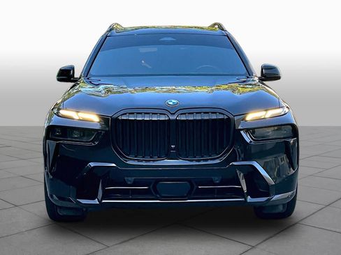 Certified 2023 BMW X7 xDrive40i w/ M Sport Package AWD/4WD image 4