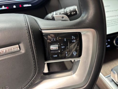 Used 2023 Land Rover Range Rover SE image 18