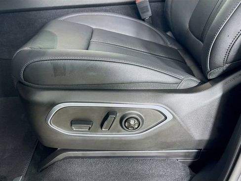 New 2026 Jeep Grand Wagoneer Limited image 23