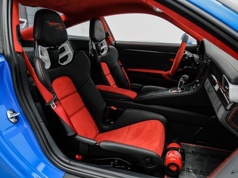 Used 2019 Porsche 911 GT2 RS RWD image 61