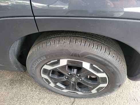 Used 2025 Hyundai Santa Fe SEL image 6