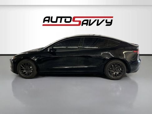 Used 2025 Tesla Model 3 Long Range RWD image 4