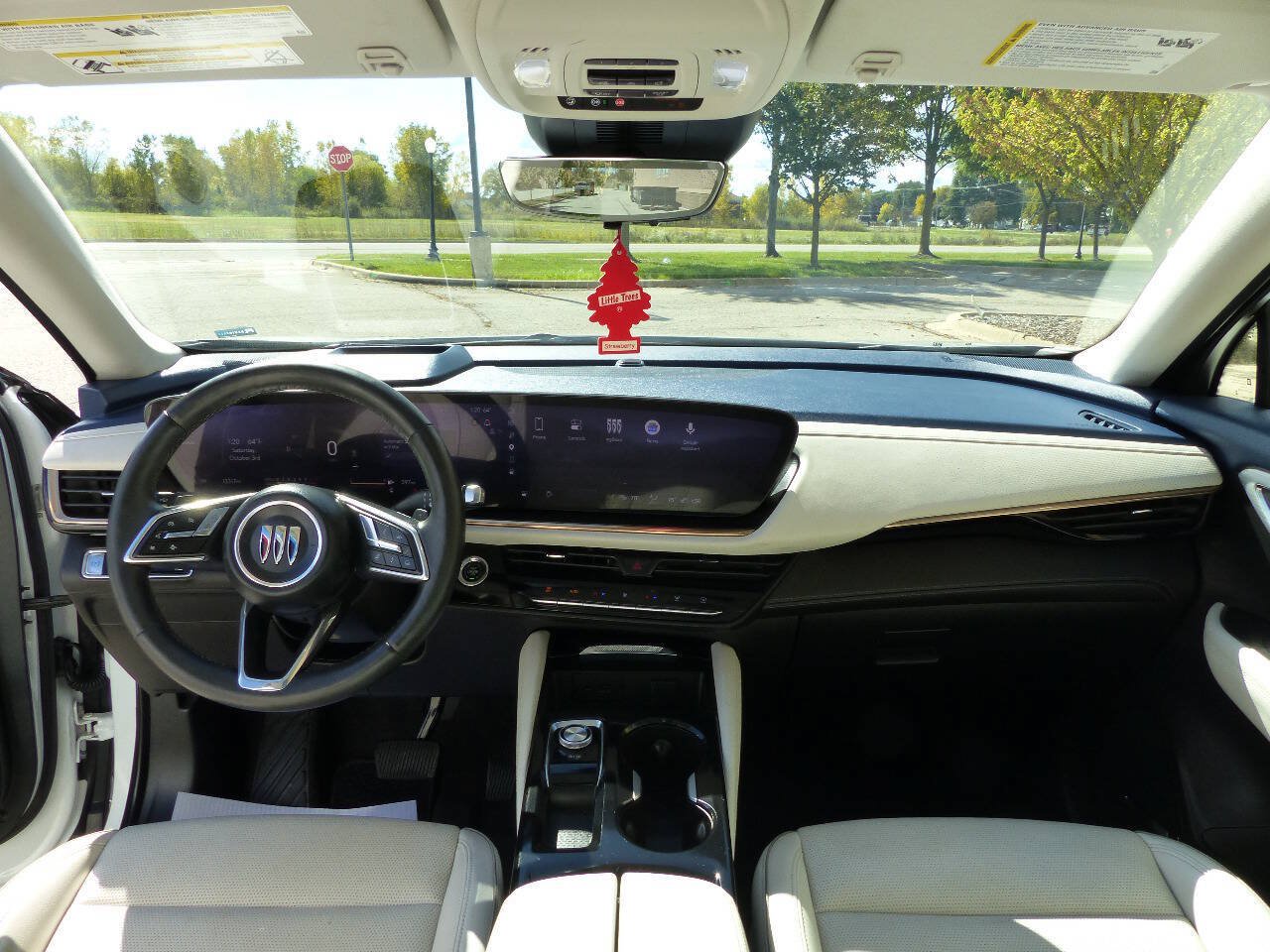 Used 2025 Buick Envision Avenir AWD/4WD image 48