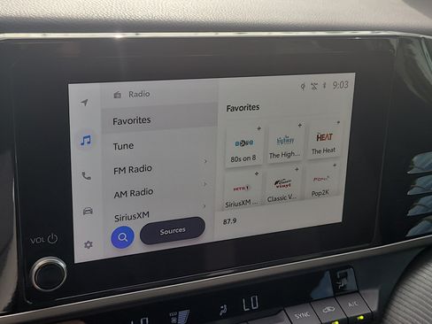 Certified 2025 Toyota Camry SE FWD image 22