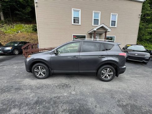 Used 2016 Toyota RAV4 XLE AWD/4WD image 5