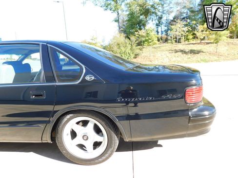 Used 1994 Chevrolet Impala SS image 7