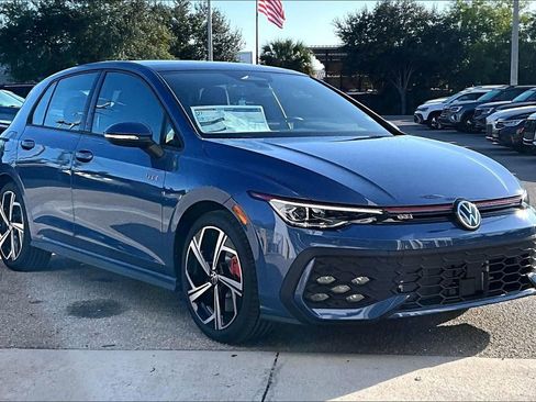 New 2026 Volkswagen GTI SE image 2