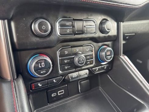 Used 2023 Chevrolet Suburban RST w/ Luxury Package image 5