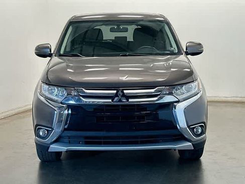 Used 2018 Mitsubishi Outlander SE AWD/4WD image 20