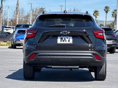 New 2026 Chevrolet Trax LT image 5