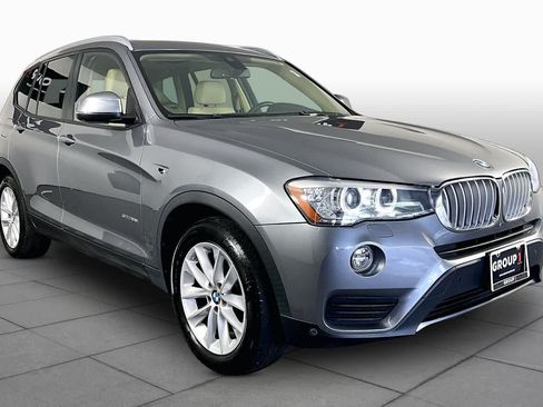 Used 2017 BMW X3 sDrive28i RWD image 3