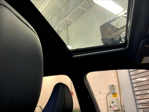 Certified 2025 Subaru Forester Limited image 13