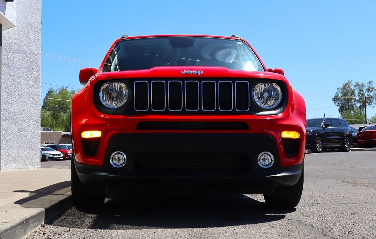 Used 2019 Jeep Renegade Latitude FWD image 17