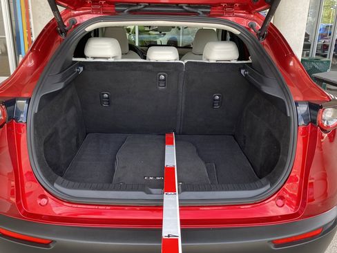 Certified 2025 MAZDA CX-30 AWD 2.5 S w/ Premium Package image 21