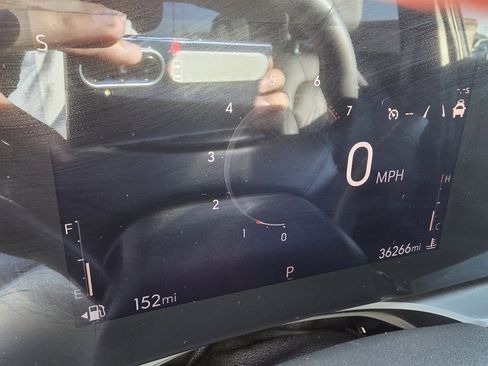 Used 2024 Buick Envista Sport Touring w/ Convenience I Package image 13