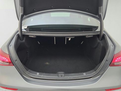 Used 2022 Mercedes-Benz E 350 Sedan image 33