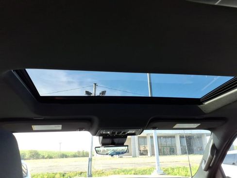 Used 2026 GMC Sierra 2500 AT4 w/ AT4 Premium Plus Package image 12