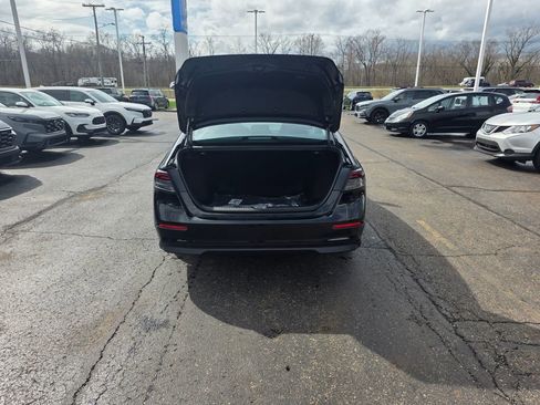 New 2026 Honda Accord SE image 13