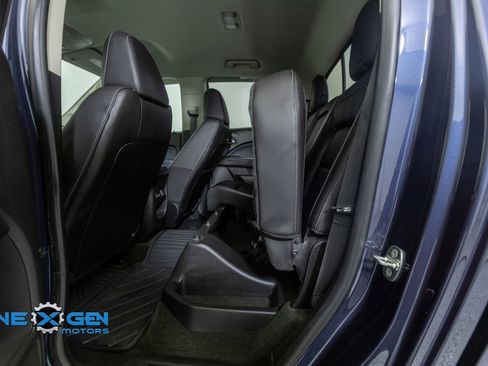 Used 2018 Chevrolet Colorado Z71 w/ Centennial Edition AWD/4WD image 30