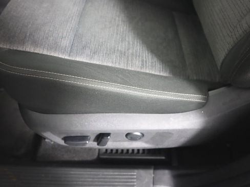 Used 2023 Nissan Rogue SV image 17